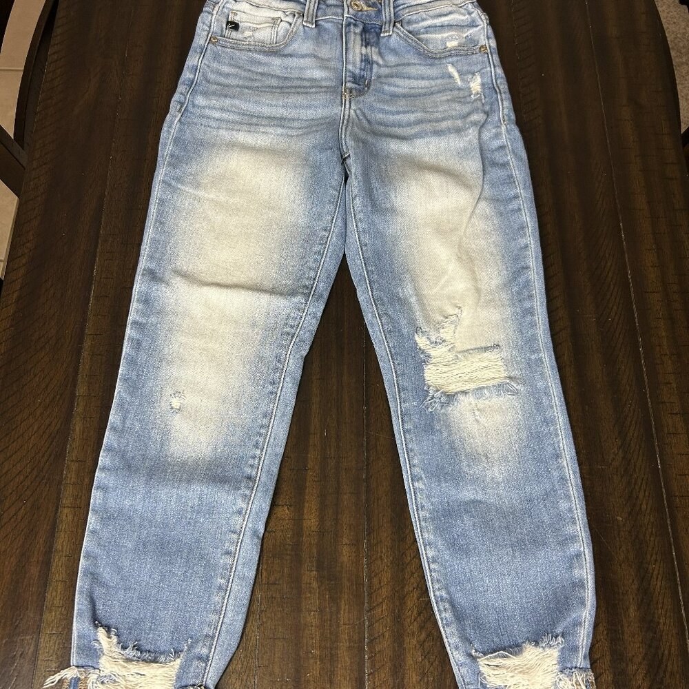 Kancan Distressed Light Wash Cuffed Ankle Jeans